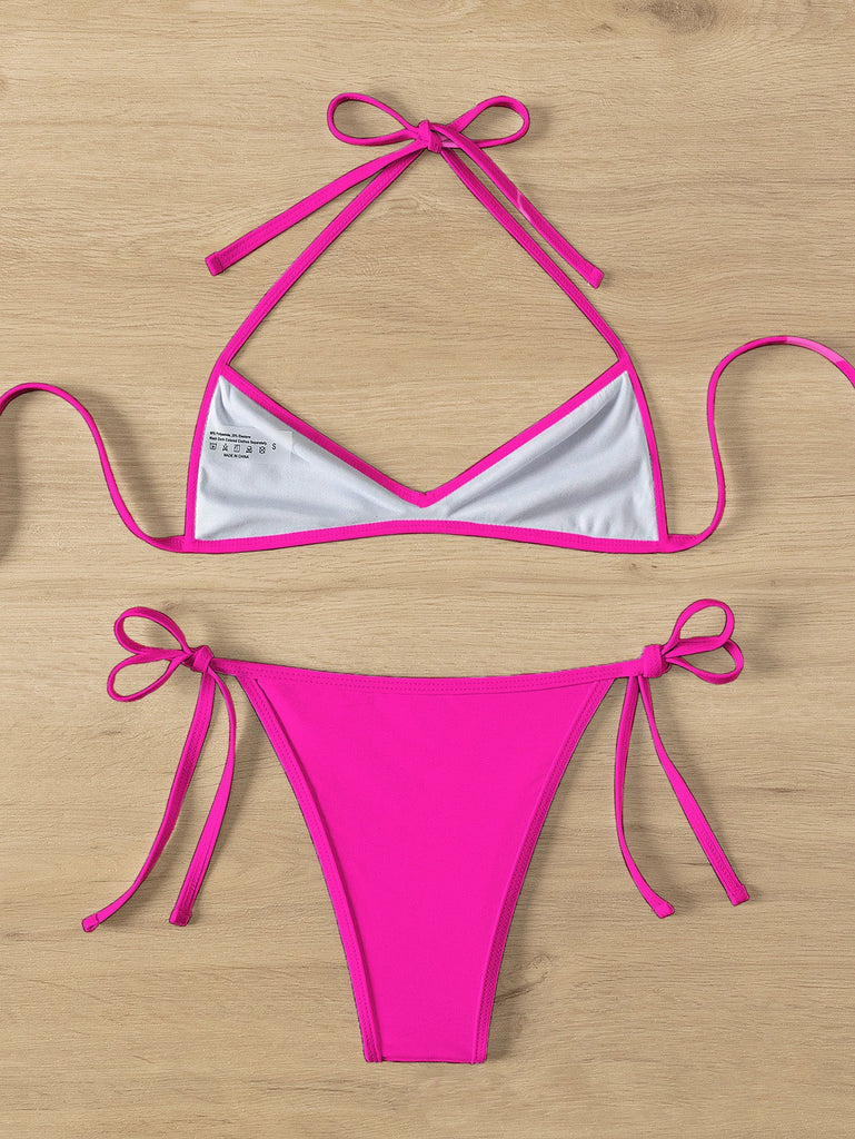 Ensemble bikini froncé à lacets style années 60