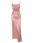 Robe fendue rose froncée en satin uni années 1930