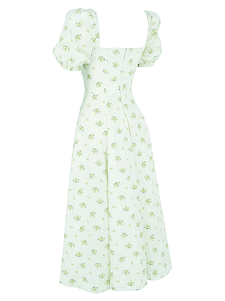 Robe fendue à col carré à petites fleurs des années 1940