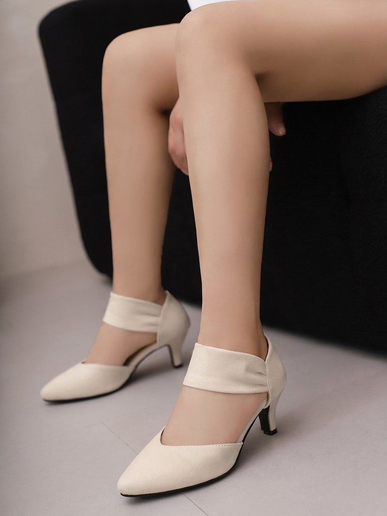 Escarpins rétro à bout pointu en daim à petits talons