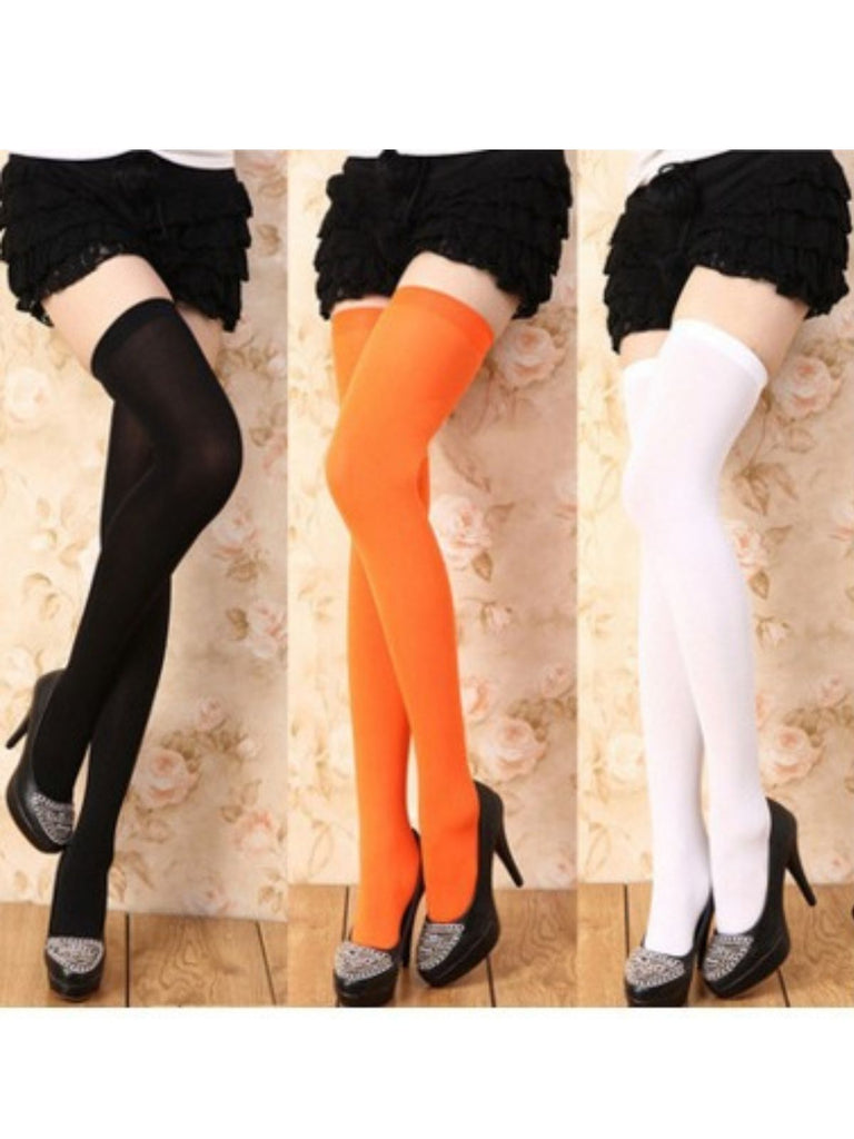Chaussettes hautes au-dessus du genou vintage de couleur unie