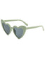 Lunettes de soleil à monture en forme de cœur incurvée