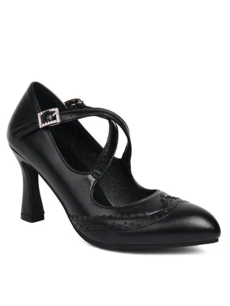 Chaussures talons hauts vintage brides croisées et détails brogues