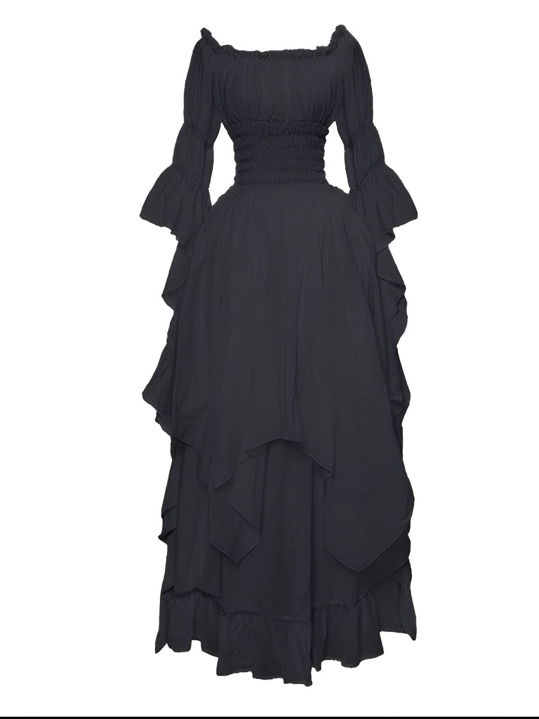 Robe gothique manches cloche et ourlet irrégulier des années 1980