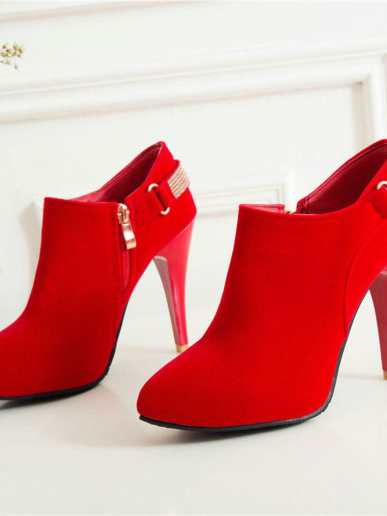 Escarpins vintage en velours uni bout pointu