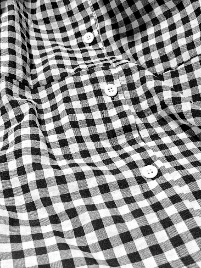 Robe-chemise longue à carreaux manches bouffantes noirs des années 1940