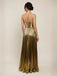 Robe plissée dorée à dos nu et col croisé années 1930