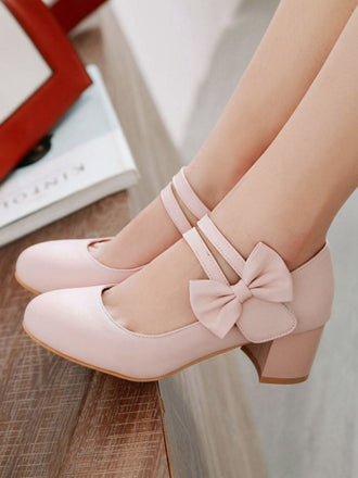 Chaussures vintage à bout rond et talon conique