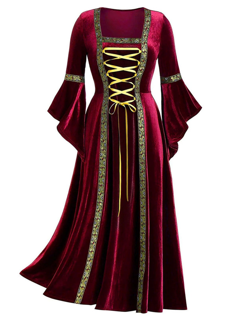 Robe Renaissance médiévale en velours à bordure dorée des années 1930