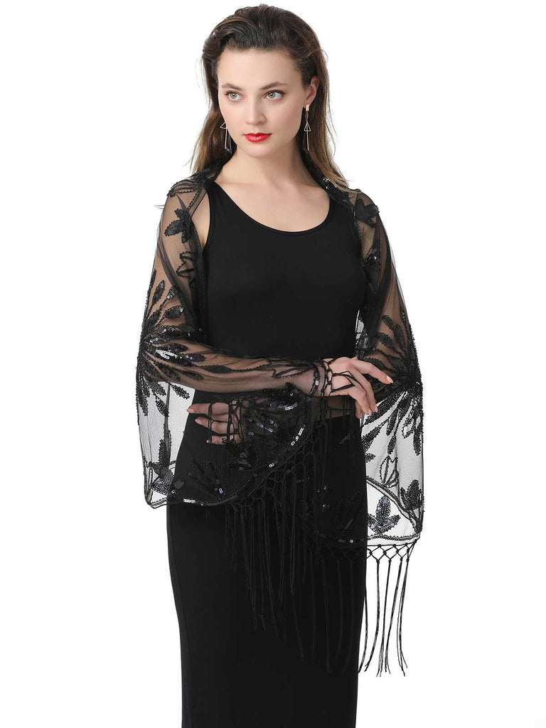 Cape en maille à paillettes et pompons des années 1920