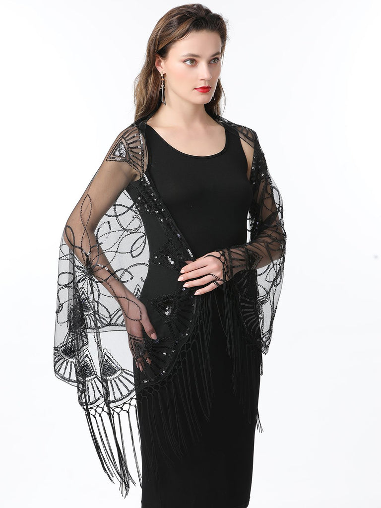 Cape en maille à paillettes et pompons des années 1920