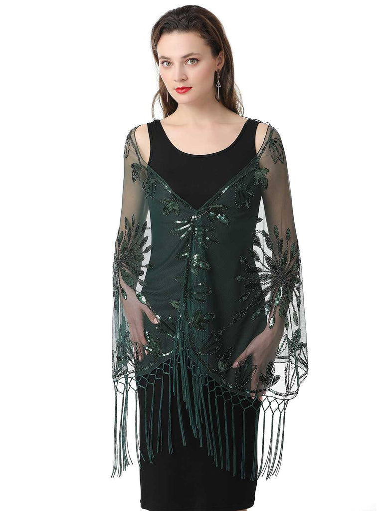 Cape en maille à paillettes et pompons des années 1920