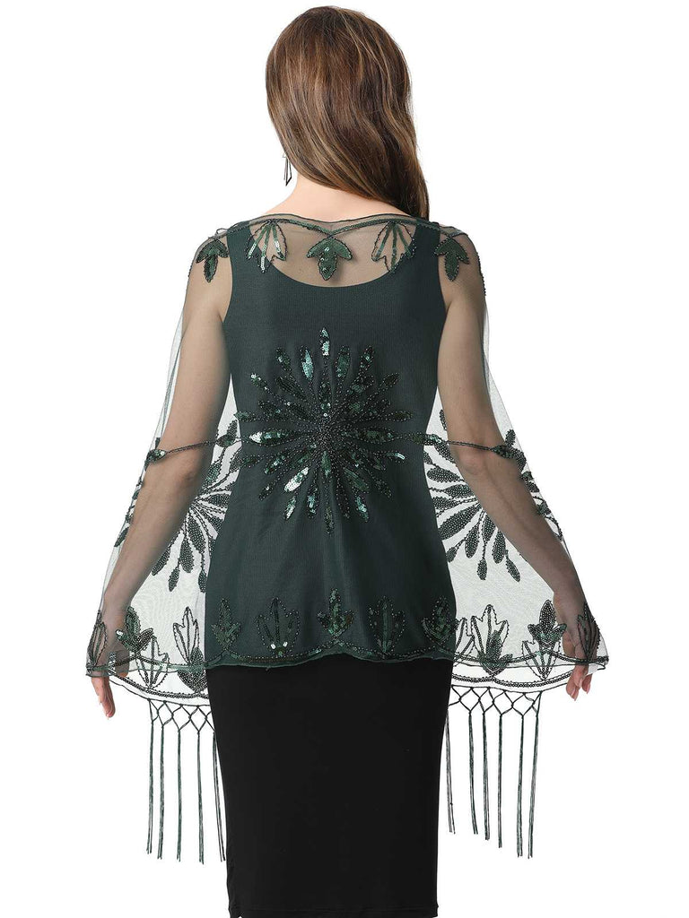 Cape en maille à paillettes et pompons des années 1920