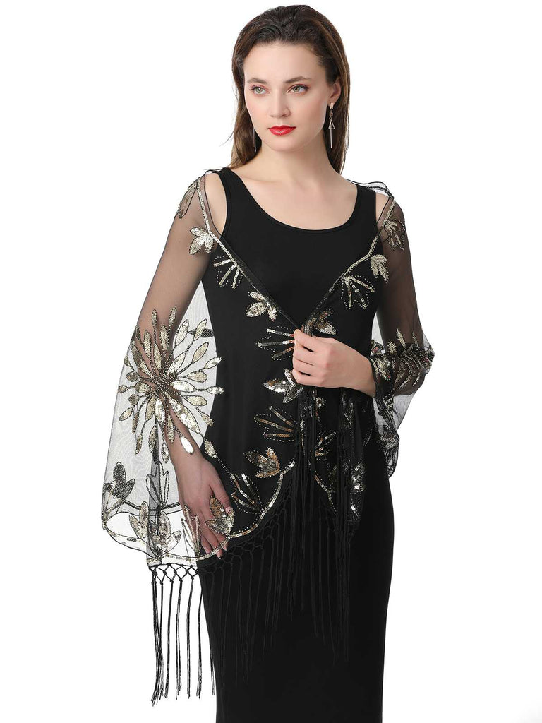 Cape en maille à paillettes et pompons des années 1920