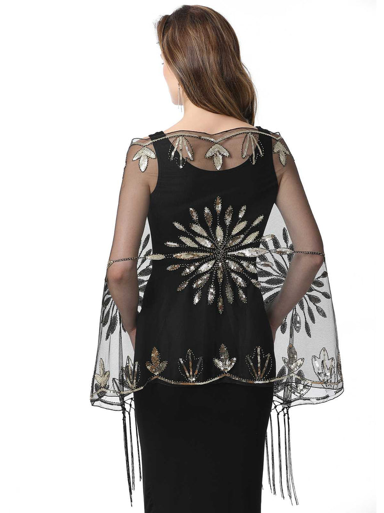 Cape en maille à paillettes et pompons des années 1920