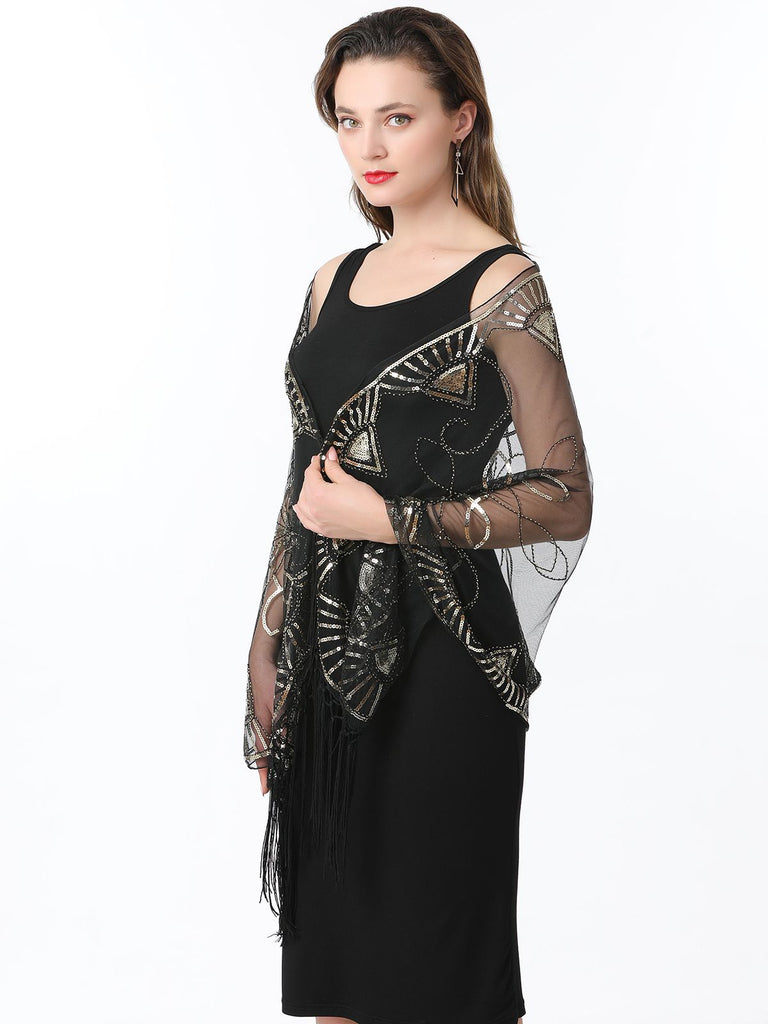 Cape en maille à paillettes et pompons des années 1920