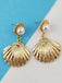 Boucles d'oreilles coquillage en perles blanches