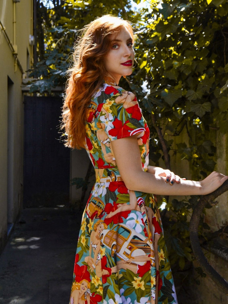 Robe Vintage Années 50 Florale A Bouton Manches Courtes 11