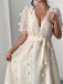 Robe Florale à Pois Col V Ceinturée Cache-Cœur Beige Années 1970 5