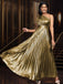 Robe de soirée plissée asymétrique dorée années 1980