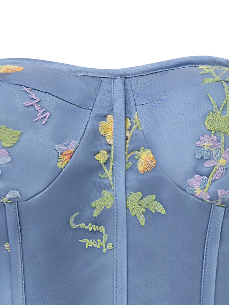 Robe à manches longues en maille brodée de fleurs bleues 1930s