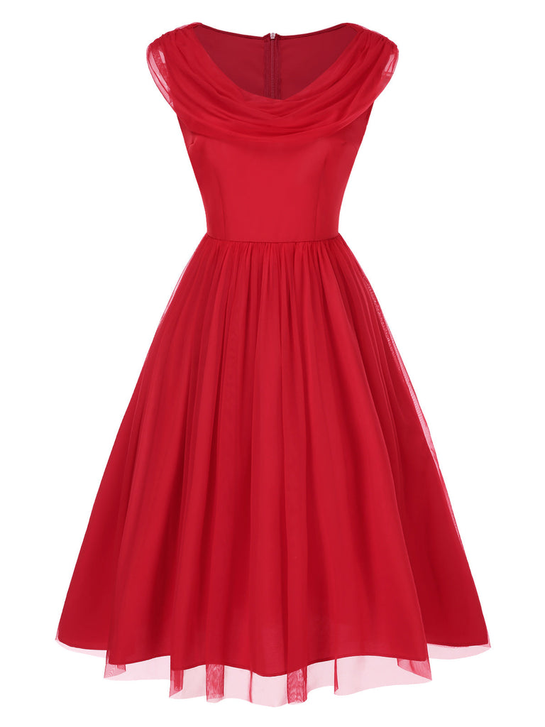 Robe rouge unie à col bénitier en maille des années 1950