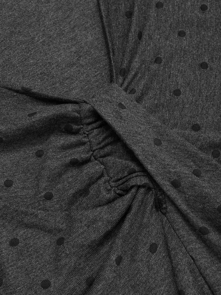 Robe moulante grise à pois et col en V années 1960