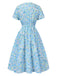 Robe trapèze bleu ciel à fleurs et col en V des années 1950
