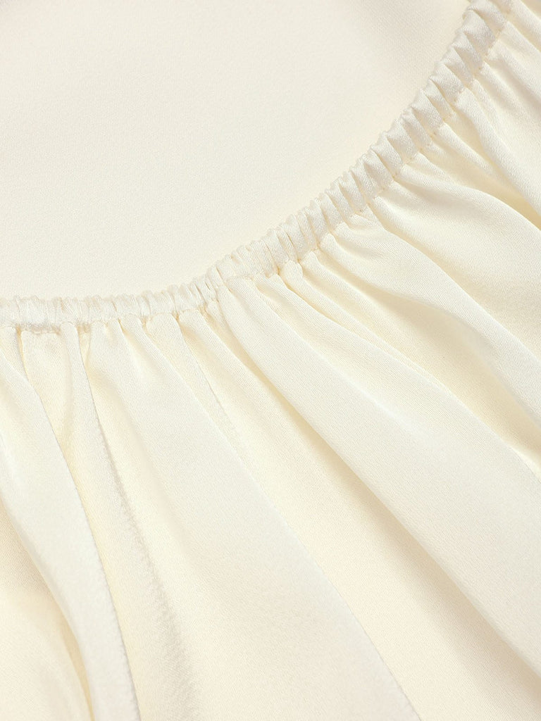 Chemise de nuit beige à bretelles à lacets brodée de fleurs années 1940