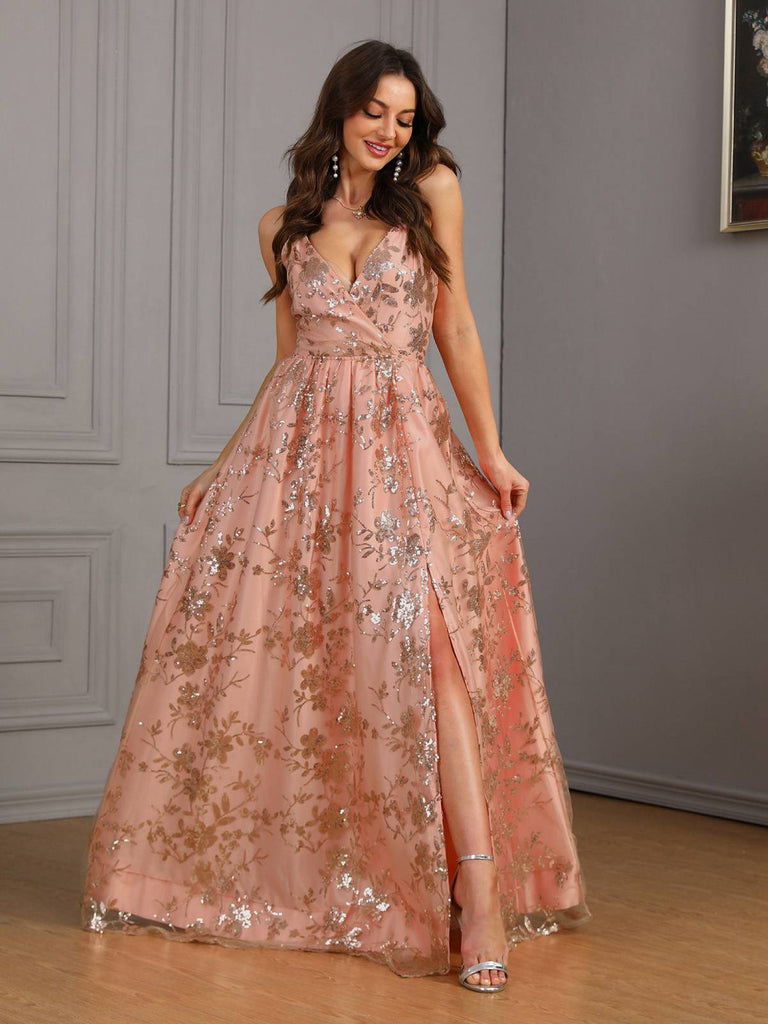 Robe rose fendue en maille fleurie à paillettes des années 1930