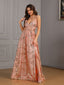 Robe rose fendue en maille fleurie à paillettes des années 1930