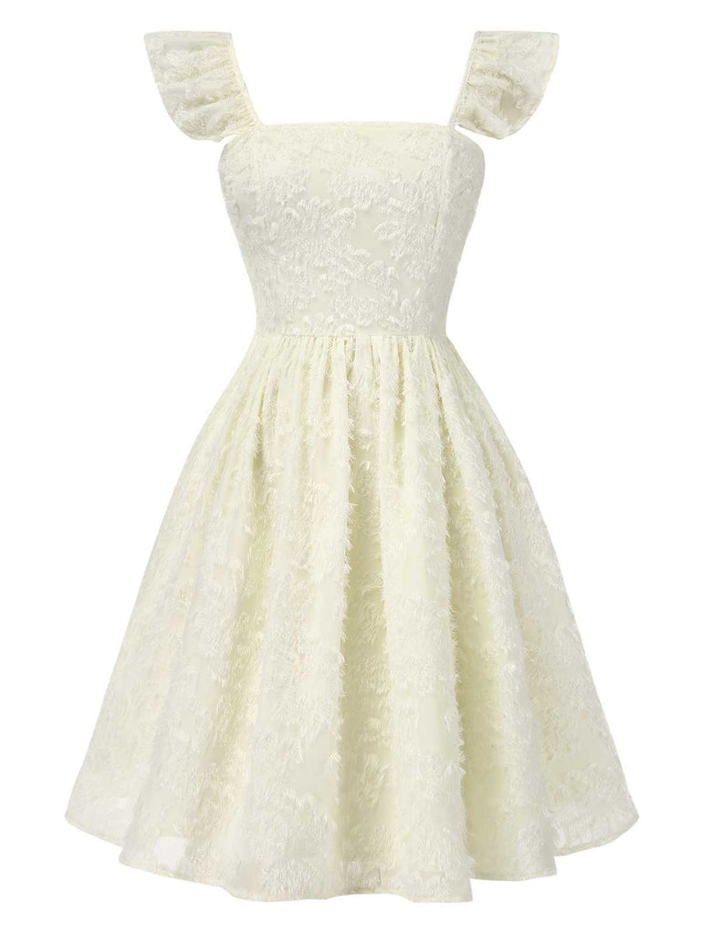 Robe beige en peluche à bretelles volants des années 1950