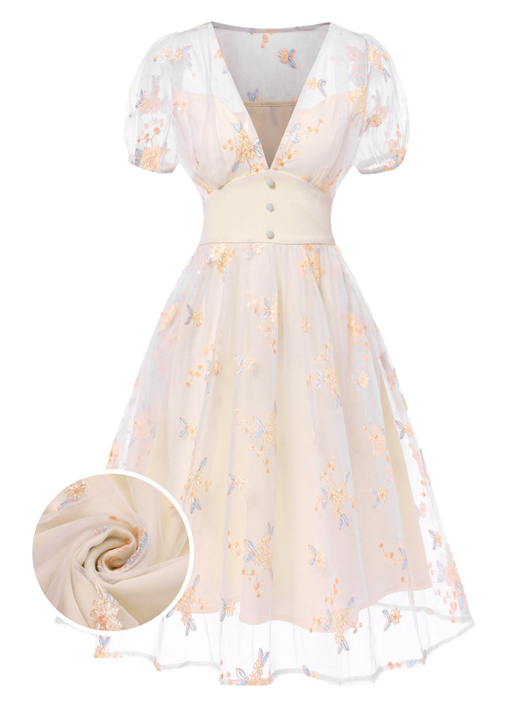 [Prévente] Robe blanche à fleurs brodées col V profond années 1950