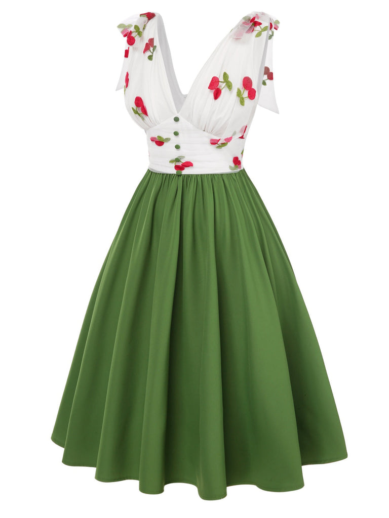 Robe cerise patchwork en maille col V vert des années 1950