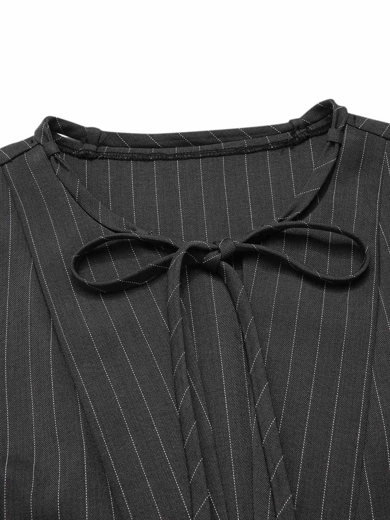 Combinaison rayures gris foncé avec ceinture années 1950