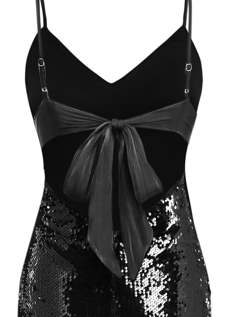 Robe noire à bretelles spaghetti et paillettes nouées dans le dos des années 1930