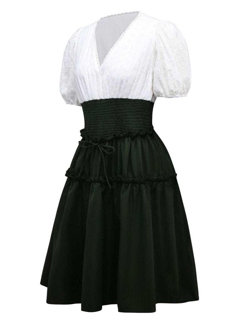 [Prévente] [Grande taille] Robe verte en coton brodée col V et fleurs des années 1950