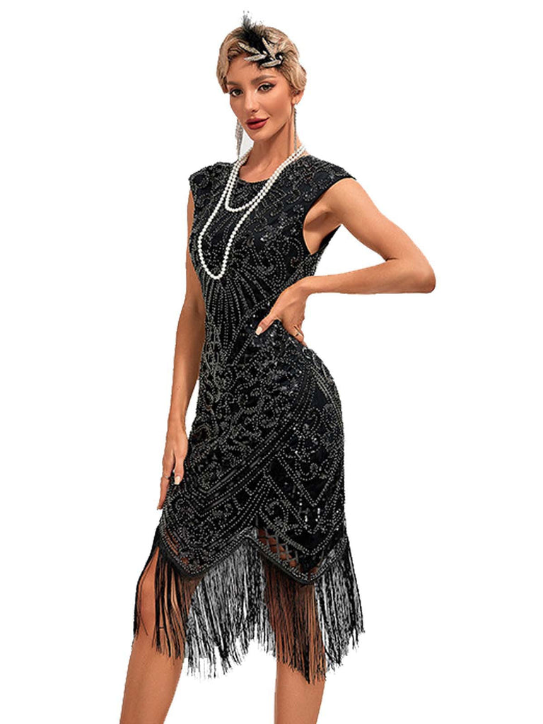 Robe à franges pailletées et col rond années 1920
