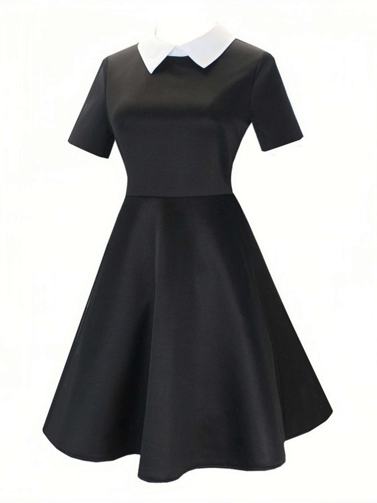 Robe du Wednesday col chemise noir et blanc des années 1940