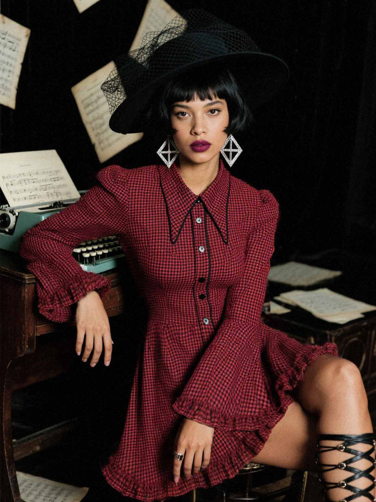 [Prévente] Robe rouge gothique à carreaux manches cloche à lacets des années 1960