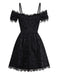 Robe d'Halloween texturée en toile d'araignée et croix des années 1950
