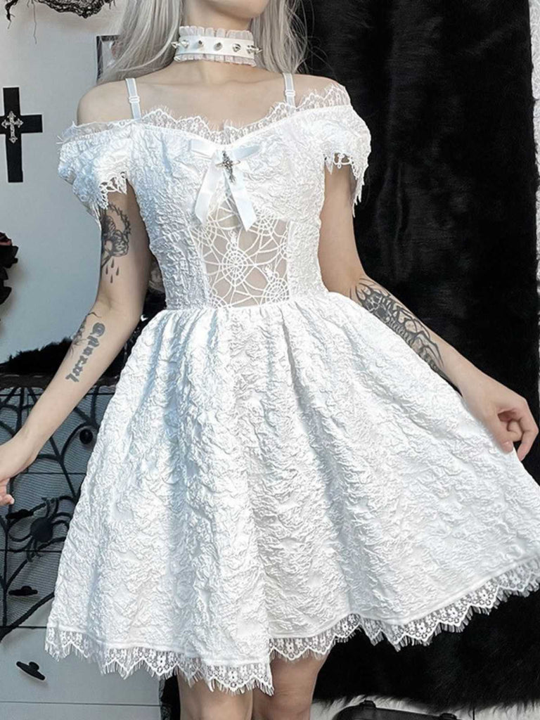 Robe d'Halloween texturée en toile d'araignée et croix des années 1950