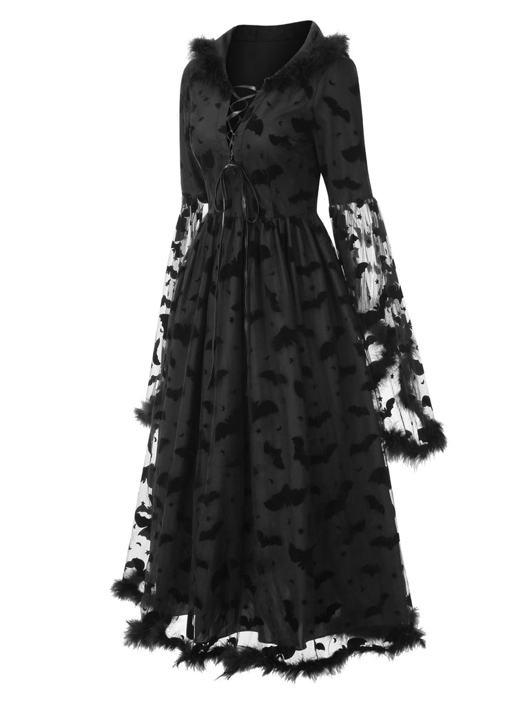 Robe noire à capuche en maille chauve-souris avec ourlet brut des années 1940