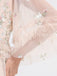 Robe beige à volants en maille illusion brodée de fleurs des années 1930