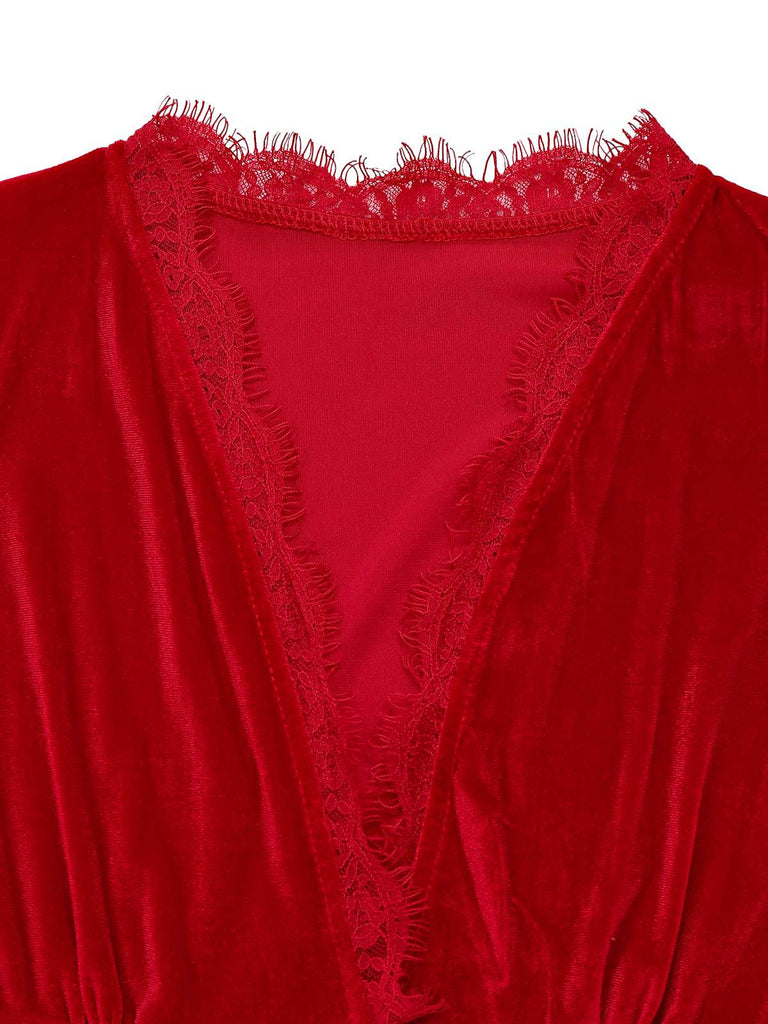 Combinaison en velours à col montant et trou de serrure années 1950