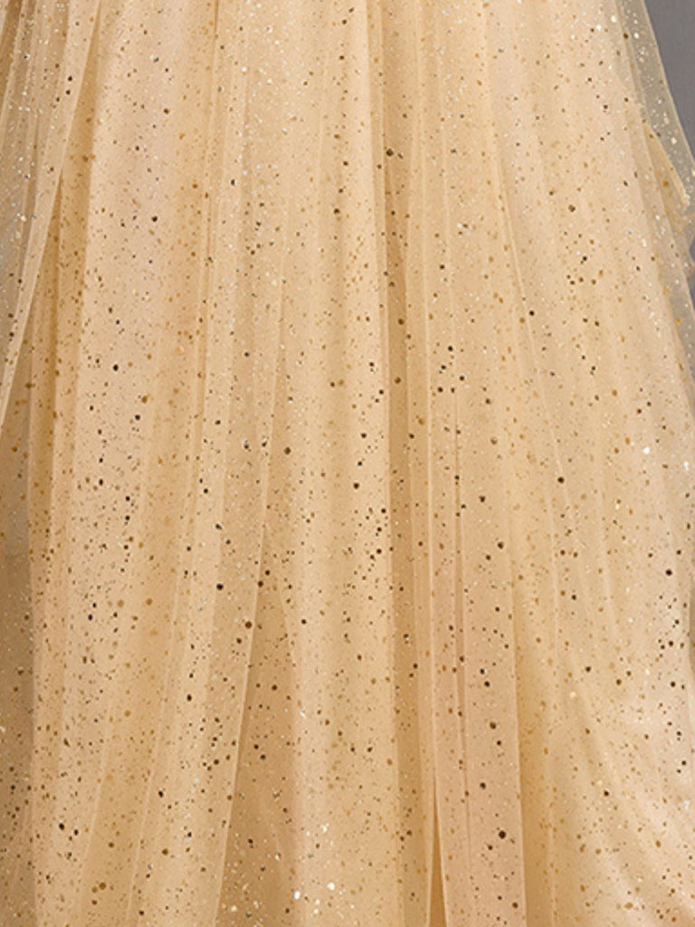 Robe à bretelles dorée paillettes en maille années 1930