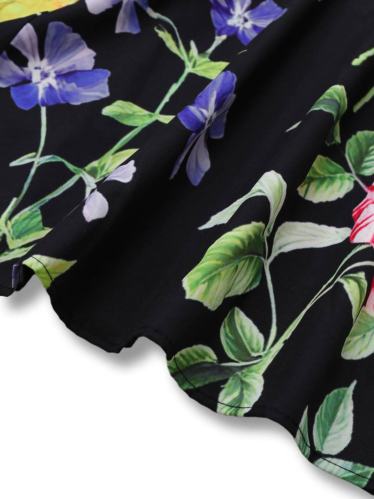 Robe longue fleurie noire à col carré des années 1930