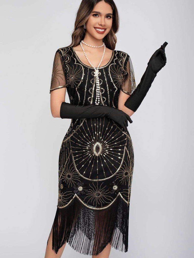 Robe à franges et paillettes à encolure dégagée des années 1920