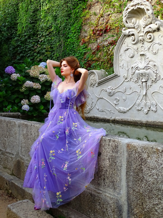 Robe fendue violette tulle fleurs 1970s
