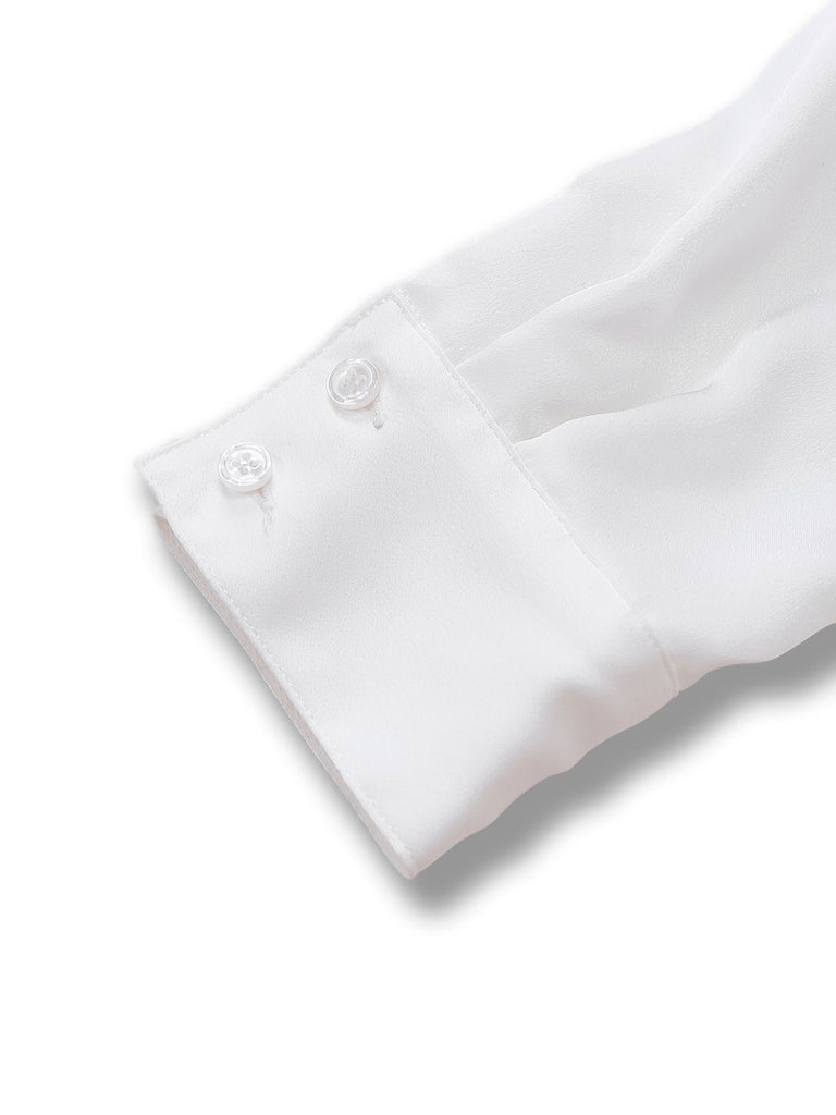 Chemisier blanc en satin à col noué des années 1940